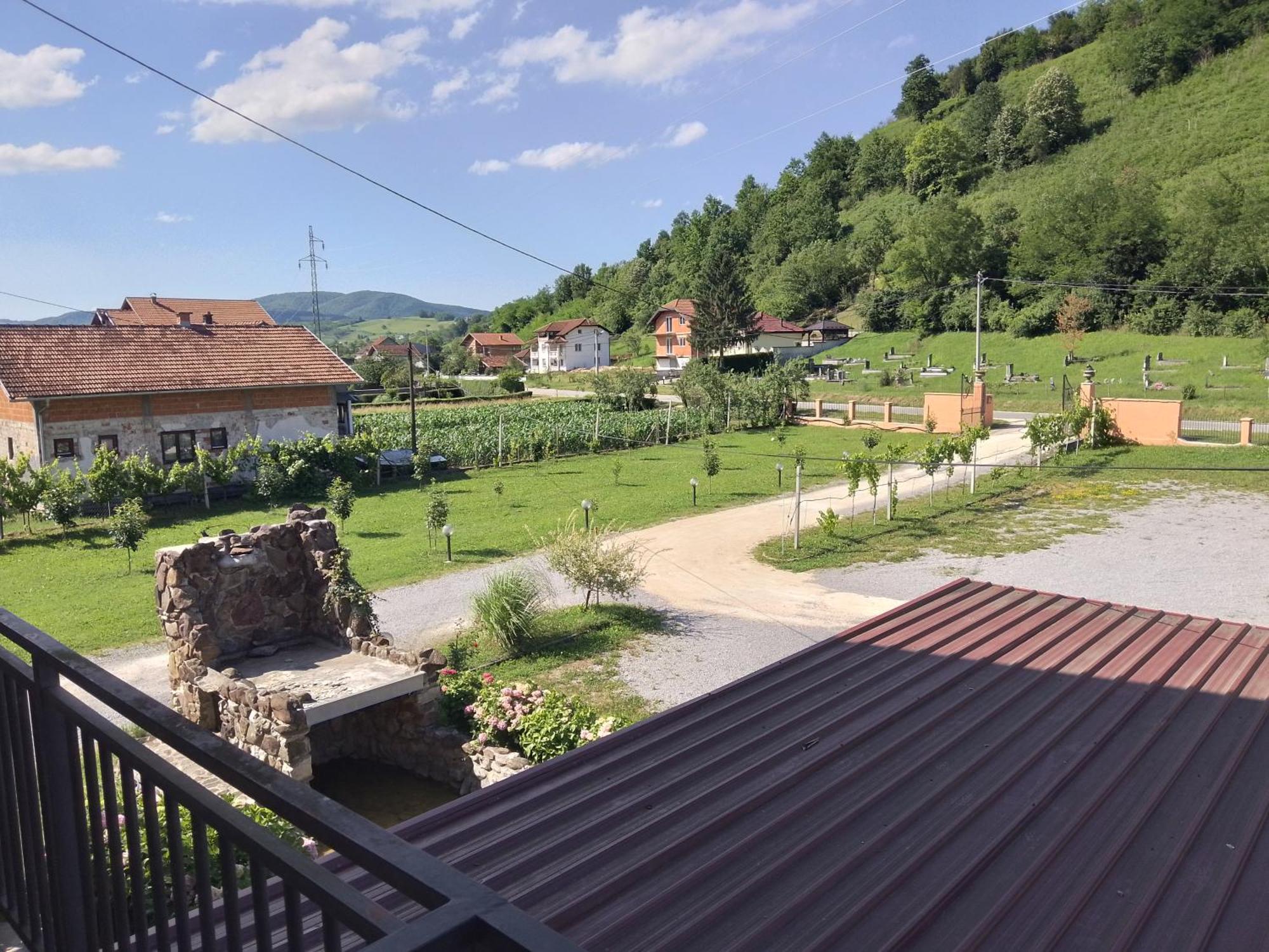 Apartmani Natura Sanski Most المظهر الخارجي الصورة