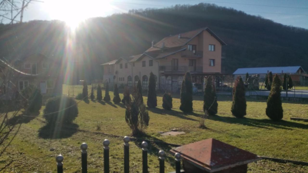 Apartmani Natura Sanski Most المظهر الخارجي الصورة